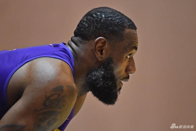 崔永熙17+12+7高诗岩低迷7投1中 广州大胜山东